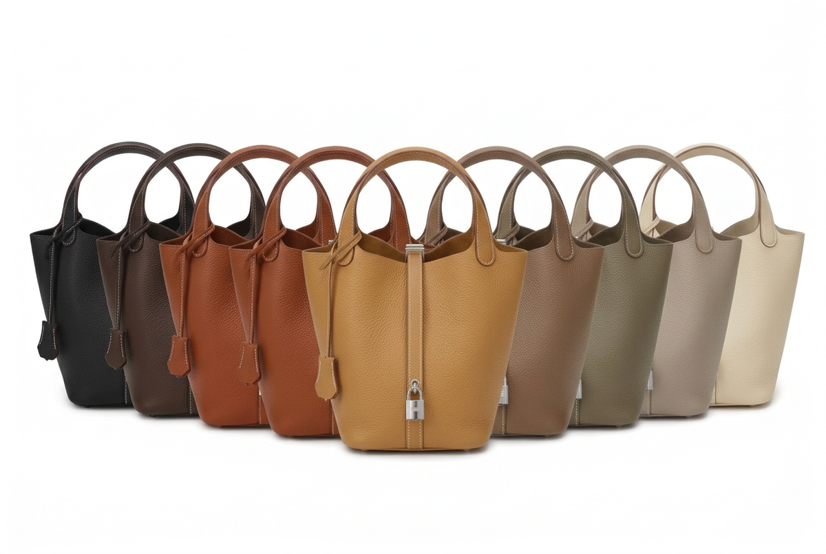Collection Neutrals en cours de génération sur fond blanc