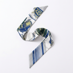 Foulard Silky Twist Blue HC63 sur fond blanc